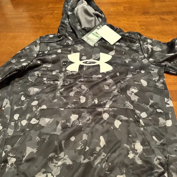 NWT Boys Under Armour Black/Grey Camo Hoodie Size L - Picture 1 of 5
